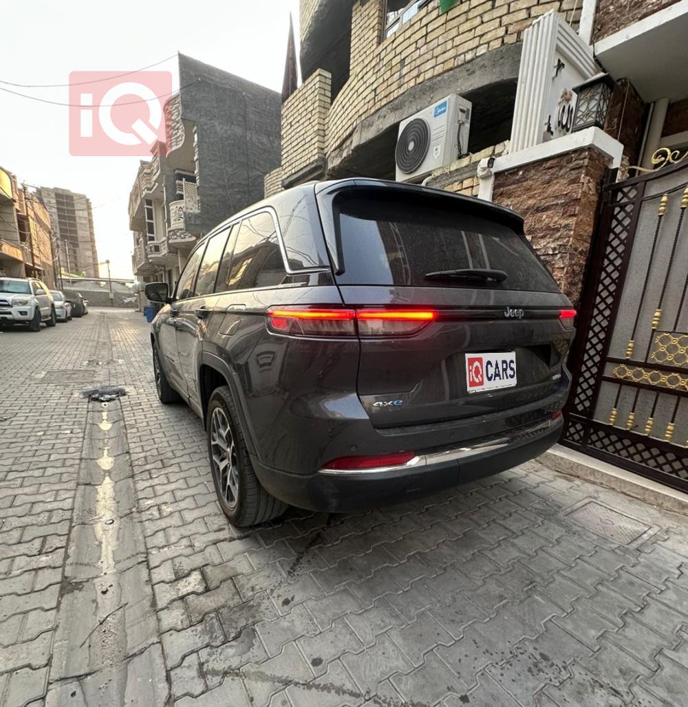 جيب جراند شيروكي